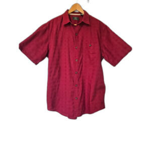 G.H. Bass & Co Button Down Men's Short Sleave Shirt. Size M.